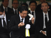 安倍晋三兵败日仍不语自我反思 四阁僚拜见靖国神社