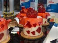 蛋糕遇上青花瓷草莓红盖头！新西兰最大的公司在博览会上签署了数字营销战略协议