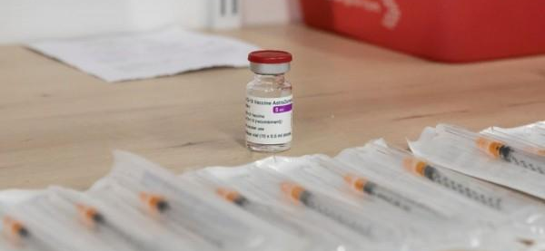 法国将为55岁以下的接种者更换第二种疫苗。