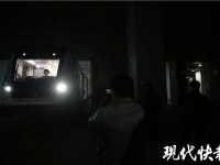 武汉地铁归来！90后司机见证昔日末班车今日首班车